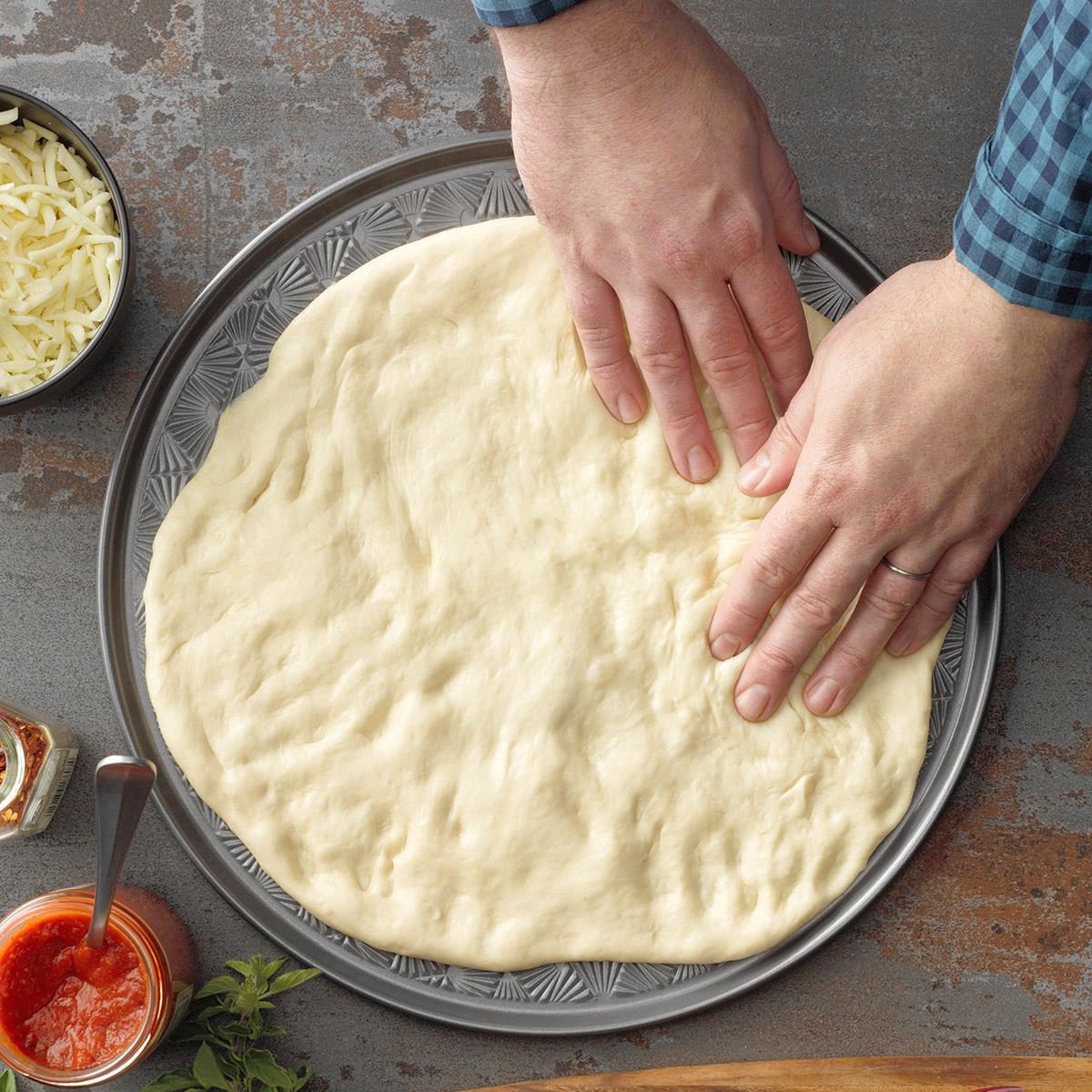 Homemade Pizza Dough: Achieve Italian Pizzeria Crust at Home